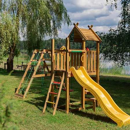 Lakeside Escape *